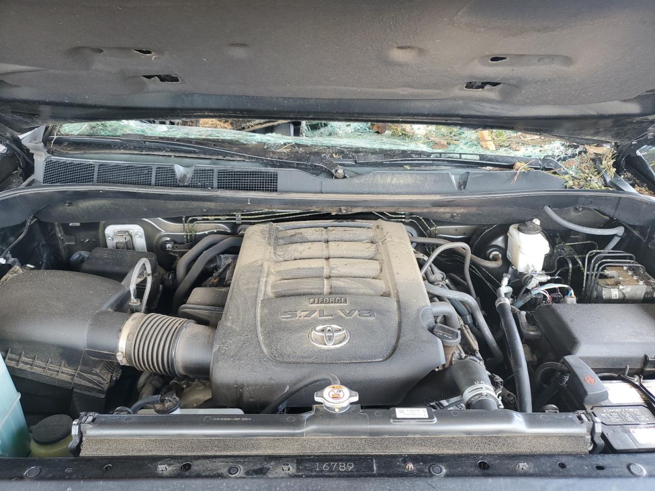 2019 Toyota Tundra - Image 12