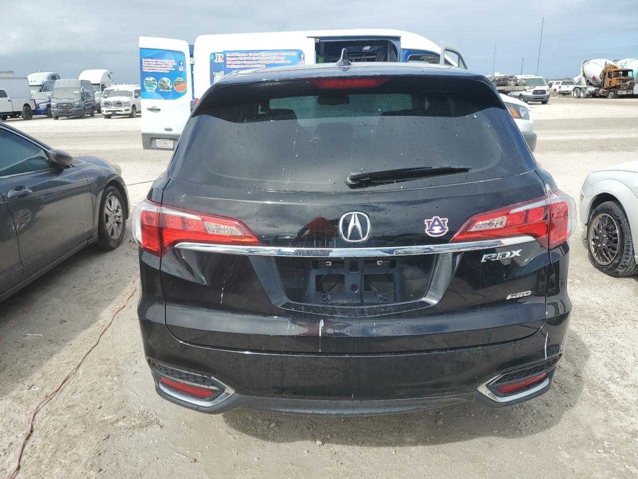 2018 Acura Rdx Technology VIN: 5J8TB4H52JL011792 Lot: 74878874