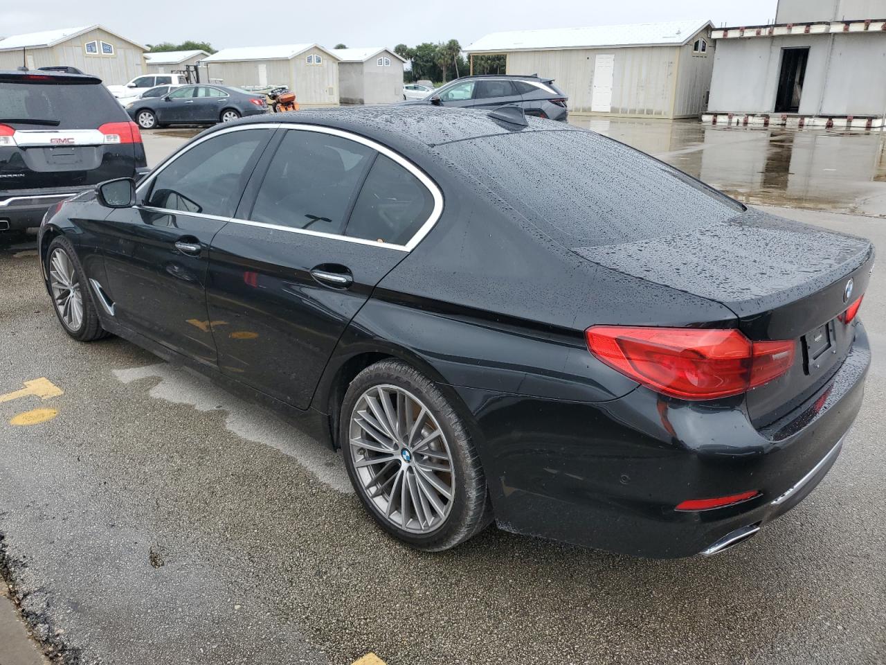 WBAJE5C51JWA95063 2018 BMW 5 SERIES - Image 2