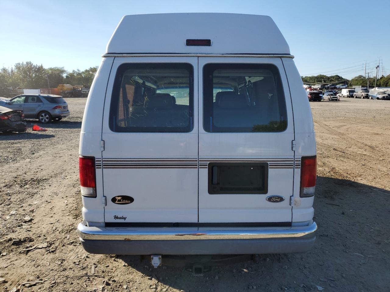 2000 Ford Econoline E250 Van VIN: 1FDPE24L9YHB85447 Lot: 75016164