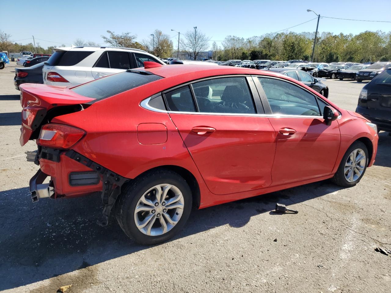 2019 Chevrolet Cruze - Image 3