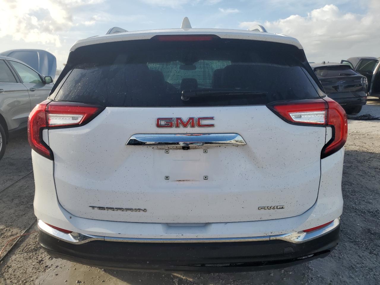 2023 GMC Terrain Slt VIN: 3GKALVEGXPL136667 Lot: 74670944