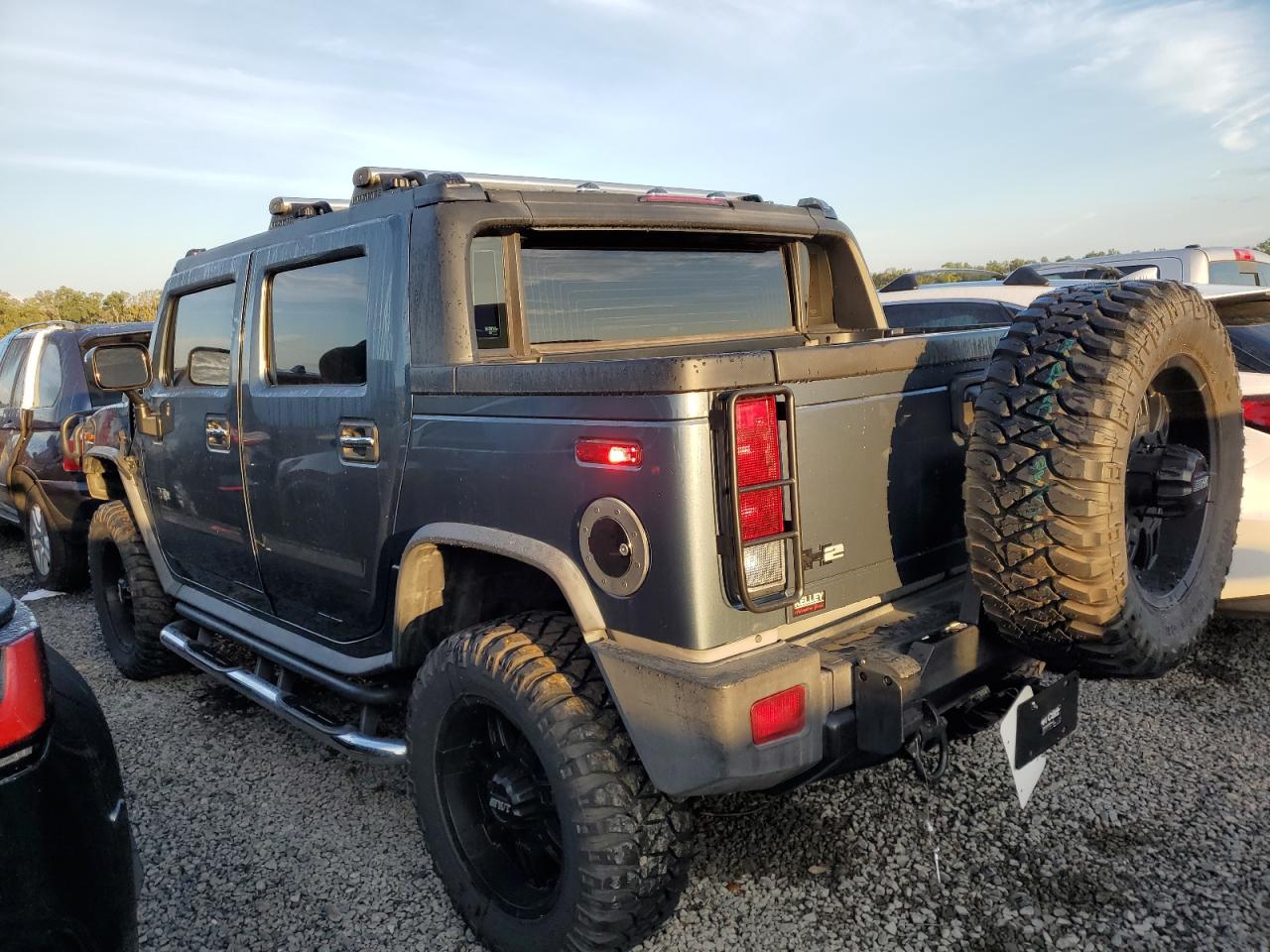 2005 Hummer H2 - Image 2