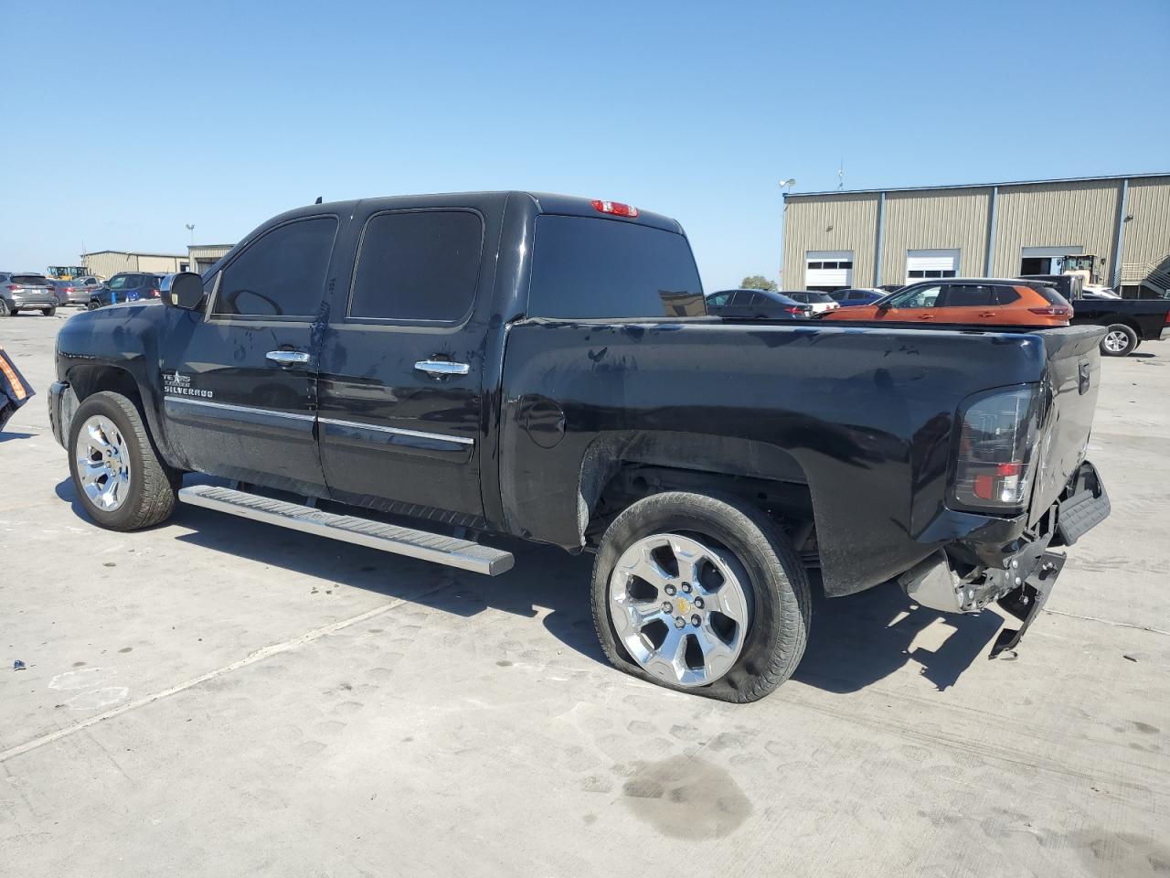 2012 Chevrolet Silverado - Image 2