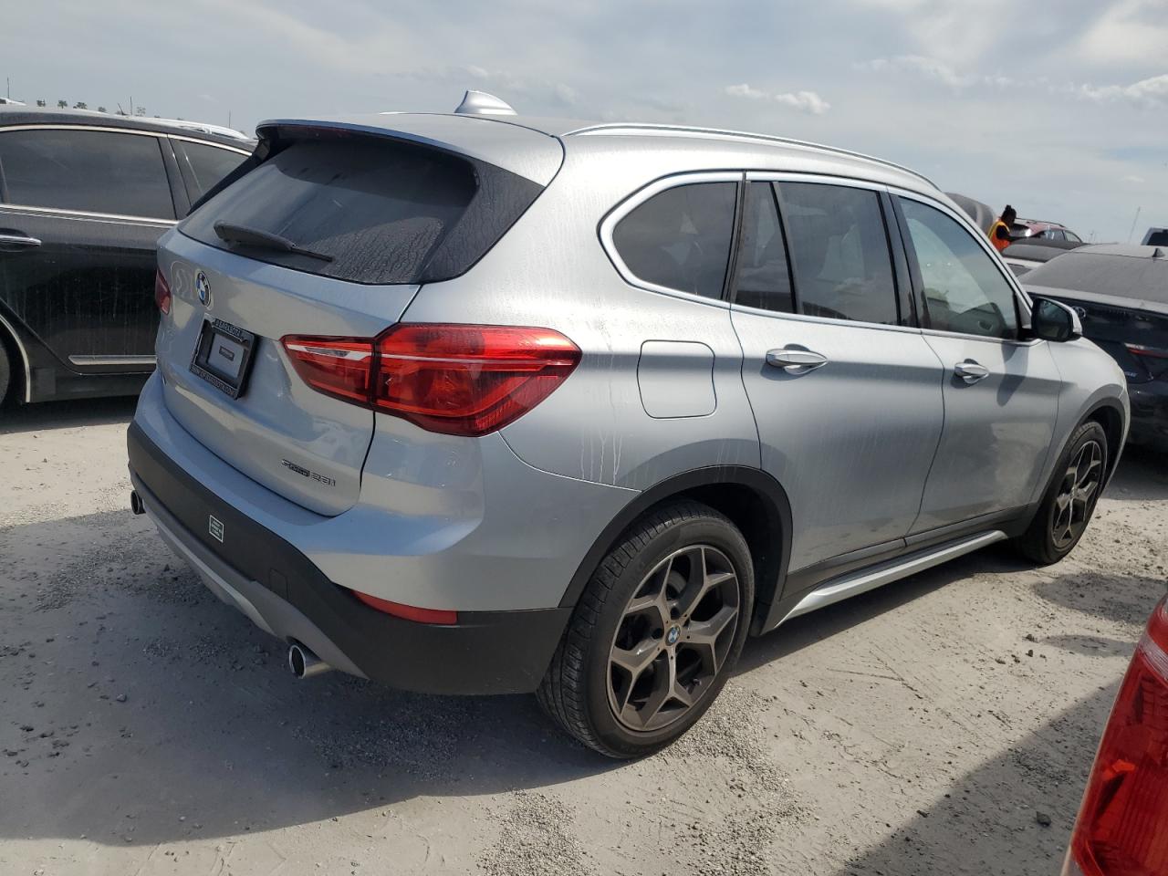 2018 BMW X1 Sdrive28I VIN: WBXHU7C33J3H43716 Lot: 76199174