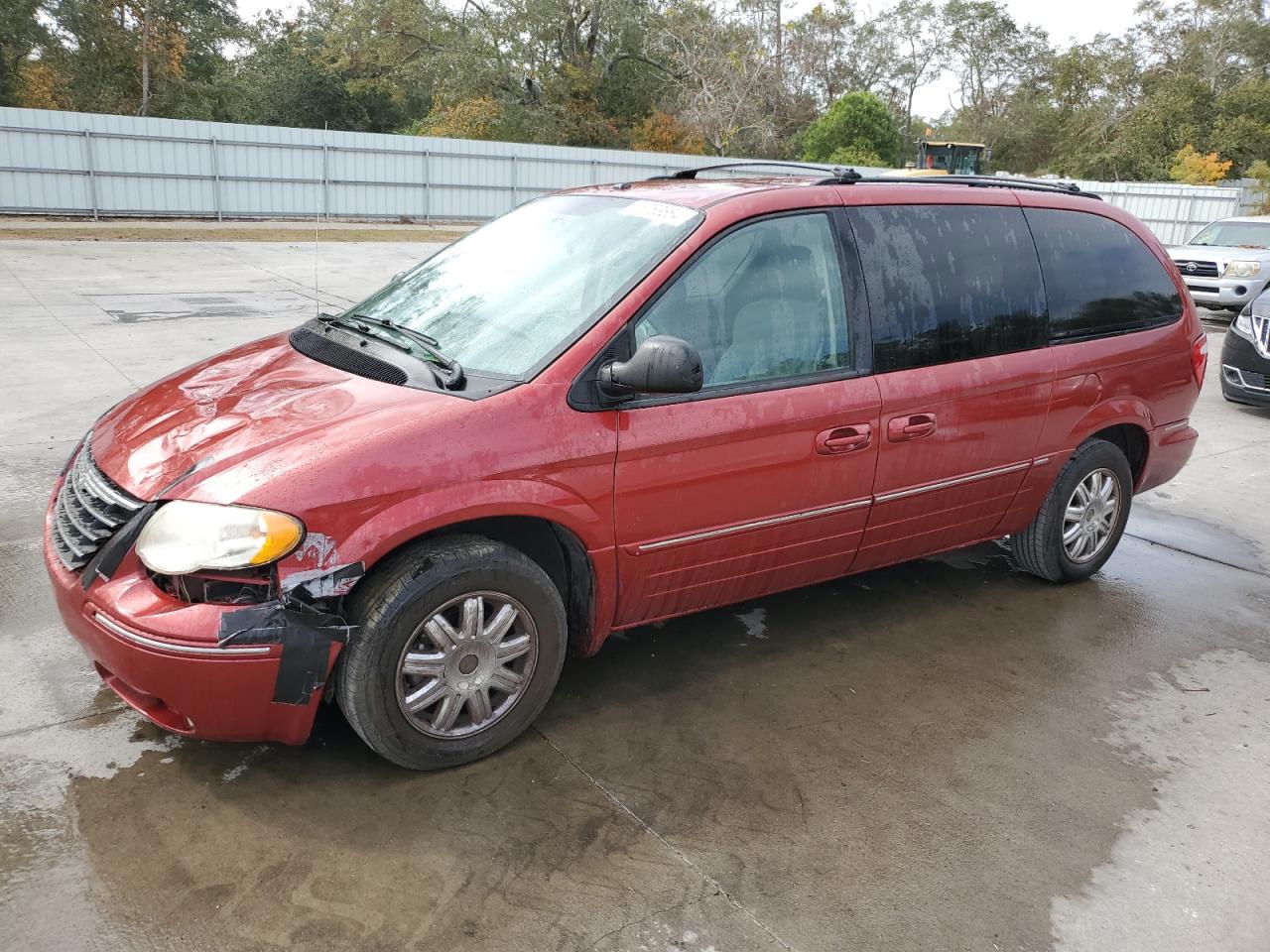 2007 Chrysler Town & Country - Image 1