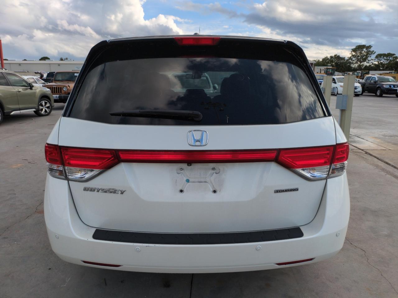 2016 Honda Odyssey - Image 6