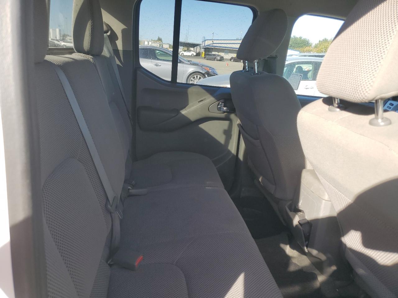 2016 Nissan Navara (Frontier) - Image 10