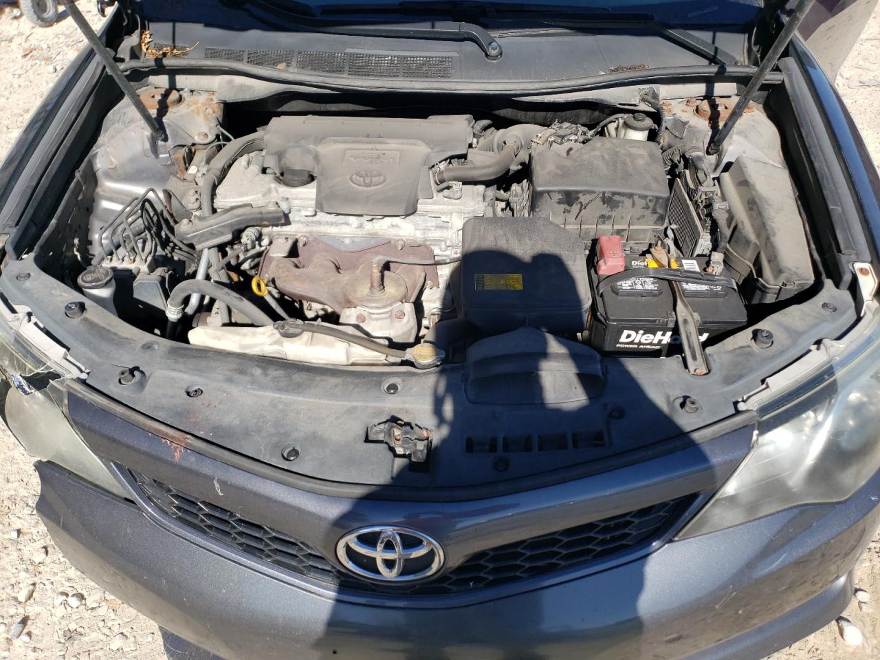 2012 Toyota Camry - Image 11
