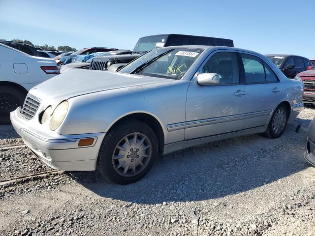 2001 Mercedes-Benz E 320