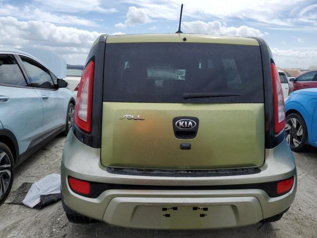  KIA SOUL 2013 Зелений