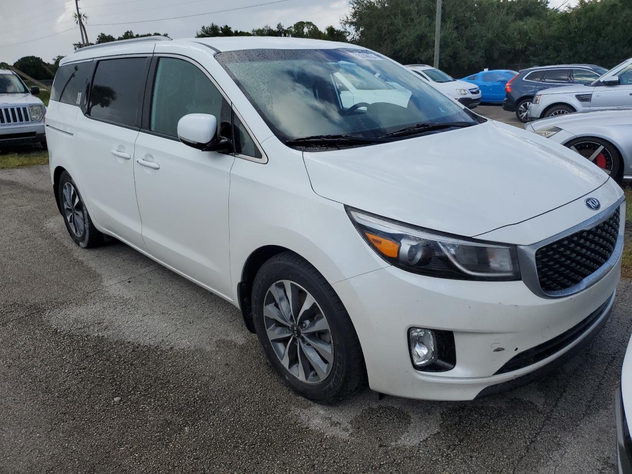 2015 Kia Sedona - Image 4