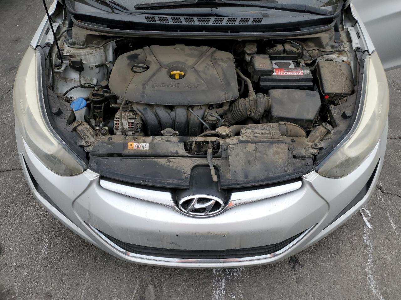 2016 Hyundai Elantra - Image 11