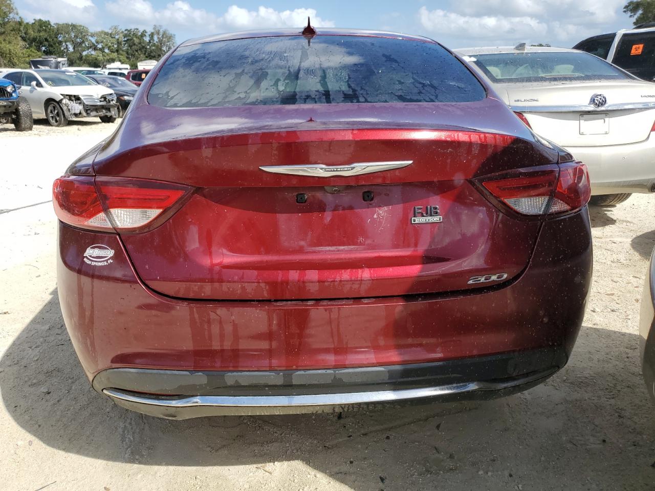 2017 Chrysler 200 - Image 6