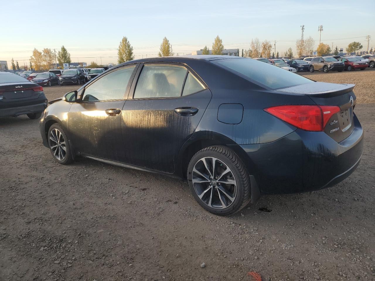 2T1BURHE9HC873863 2017 TOYOTA COROLLA - Image 2