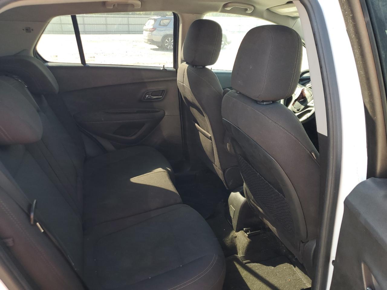 2020 Chevrolet Trax Ls VIN: KL7CJKSB2LB024133 Lot: 74838694