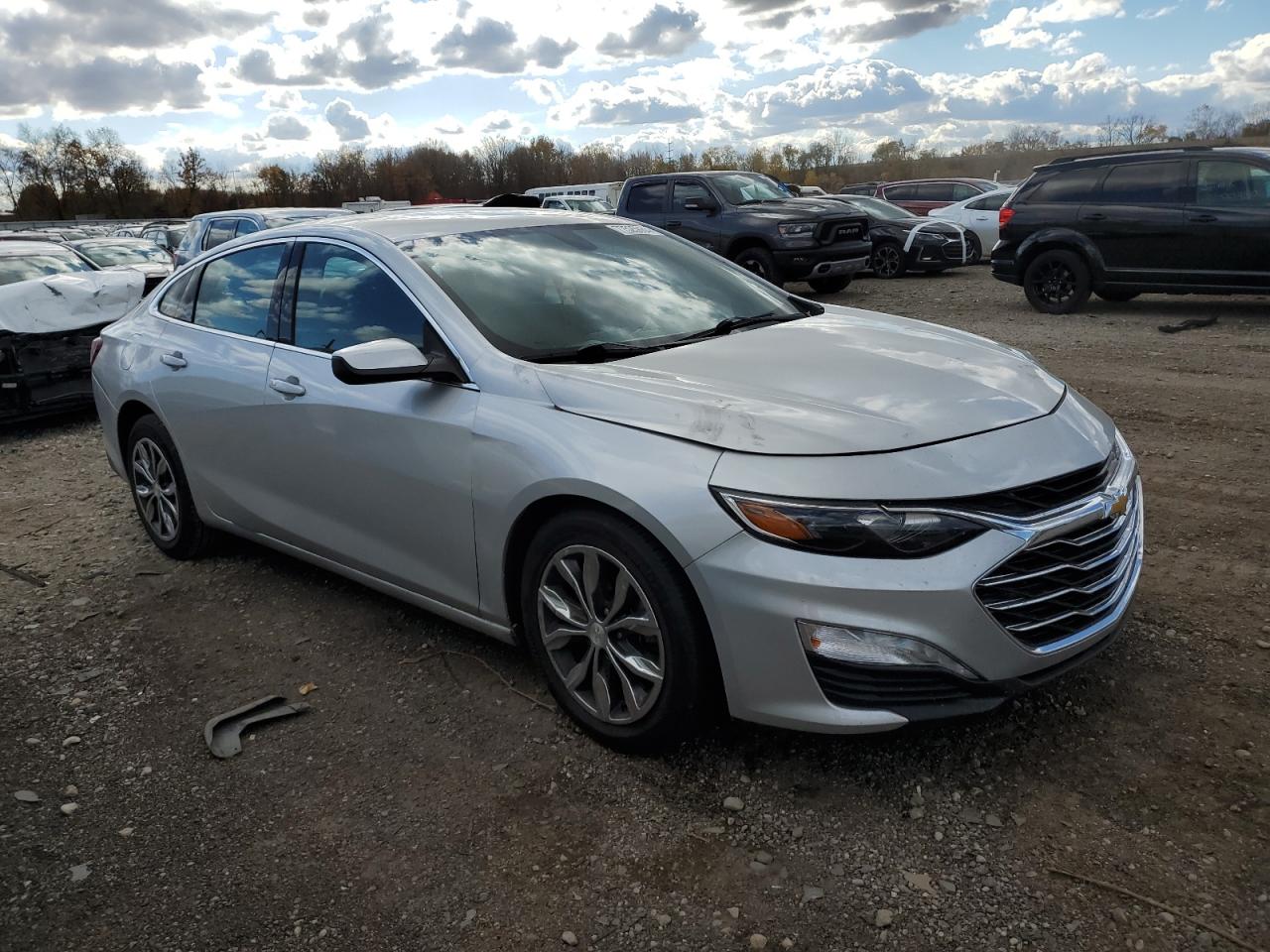 2020 Chevrolet Malibu - Image 4