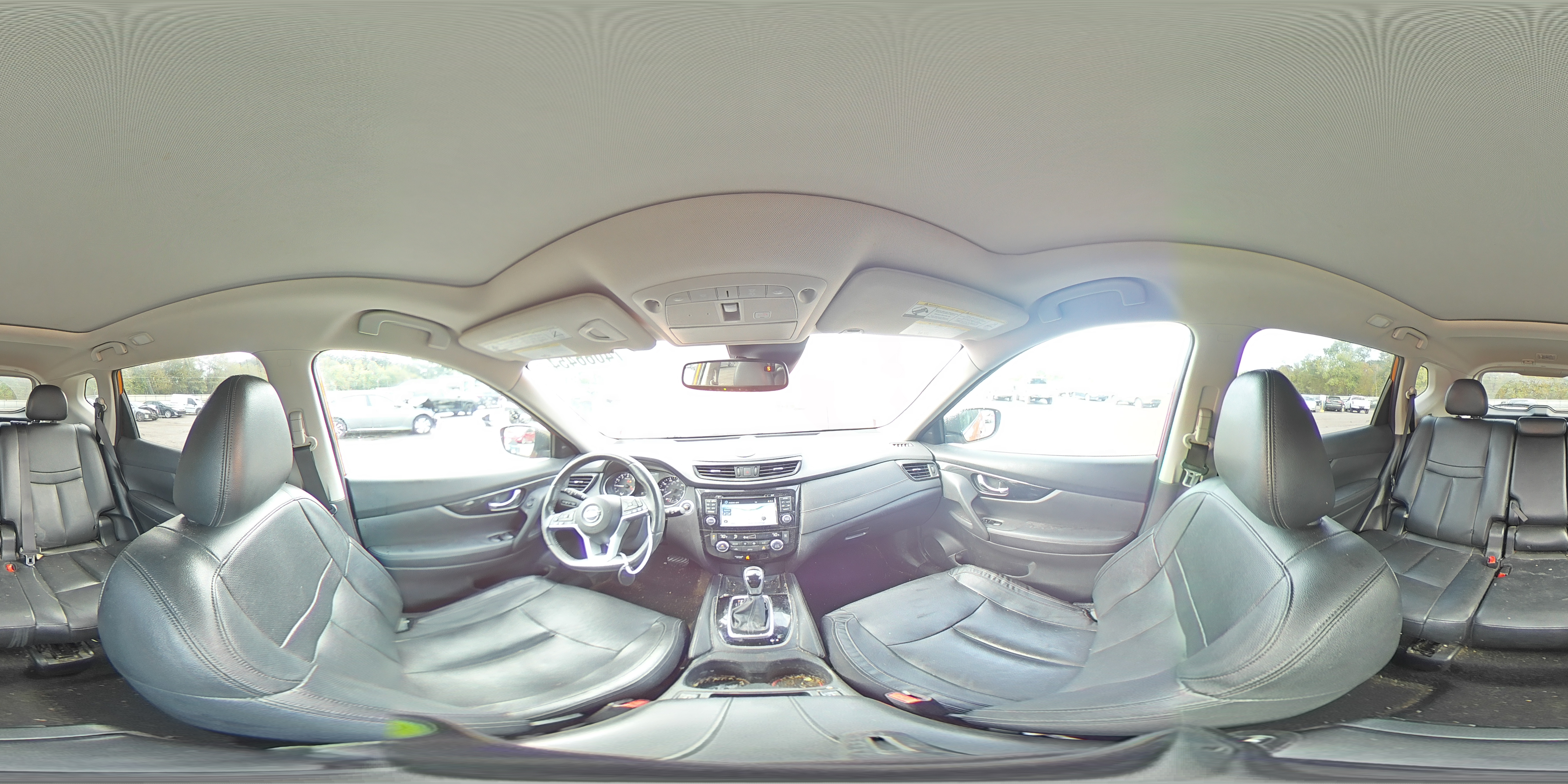 2017 Nissan Rogue - Image 14