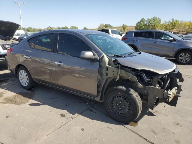  NISSAN VERSA 2013 Сірий