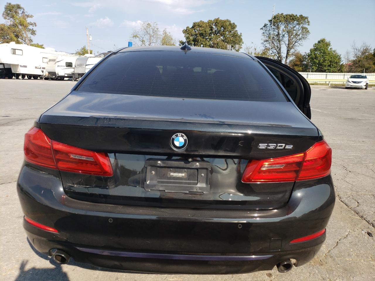 2019 BMW 530Xe VIN: WBAJB1C5XKB376818 Lot: 74683034