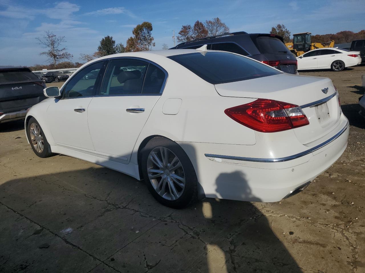 2012 Hyundai Genesis - Image 2