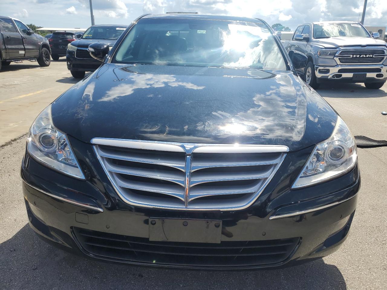 2009 Hyundai Genesis 4.6L VIN: KMHGC46F89U032611 Lot: 73835574