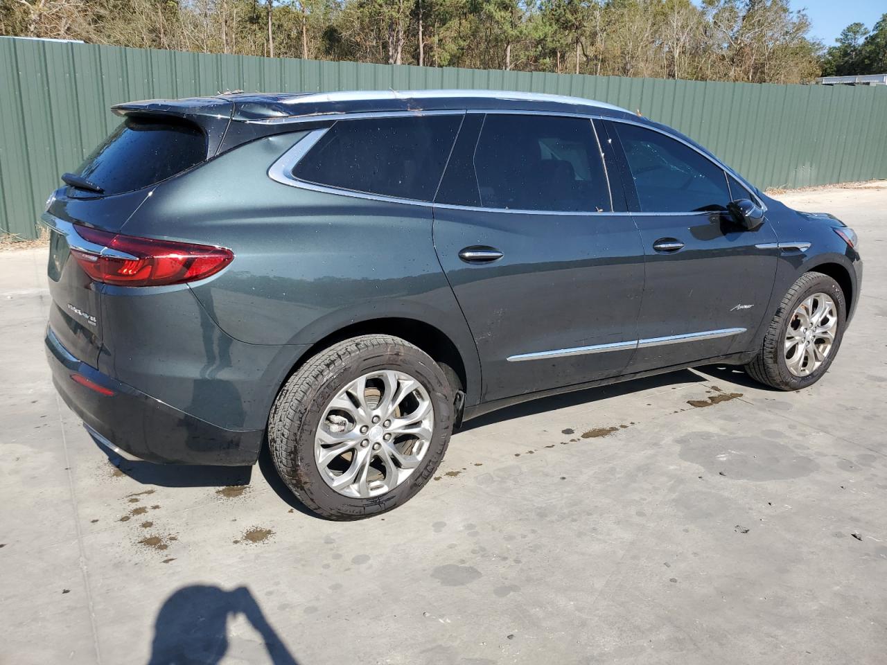 VIN 5GAEVCKWXJJ155209 2018 BUICK ENCLAVE no.3