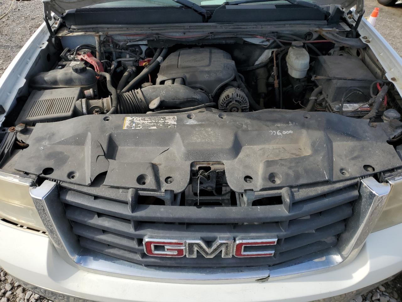 2008 GMC Sierra - Image 12