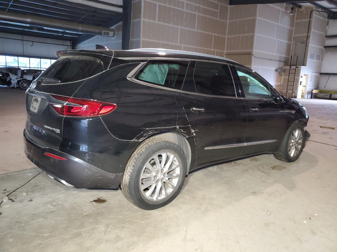 2018 Buick Enclave Essence VIN: 5GAEVAKW1JJ265117 Lot: 76175884