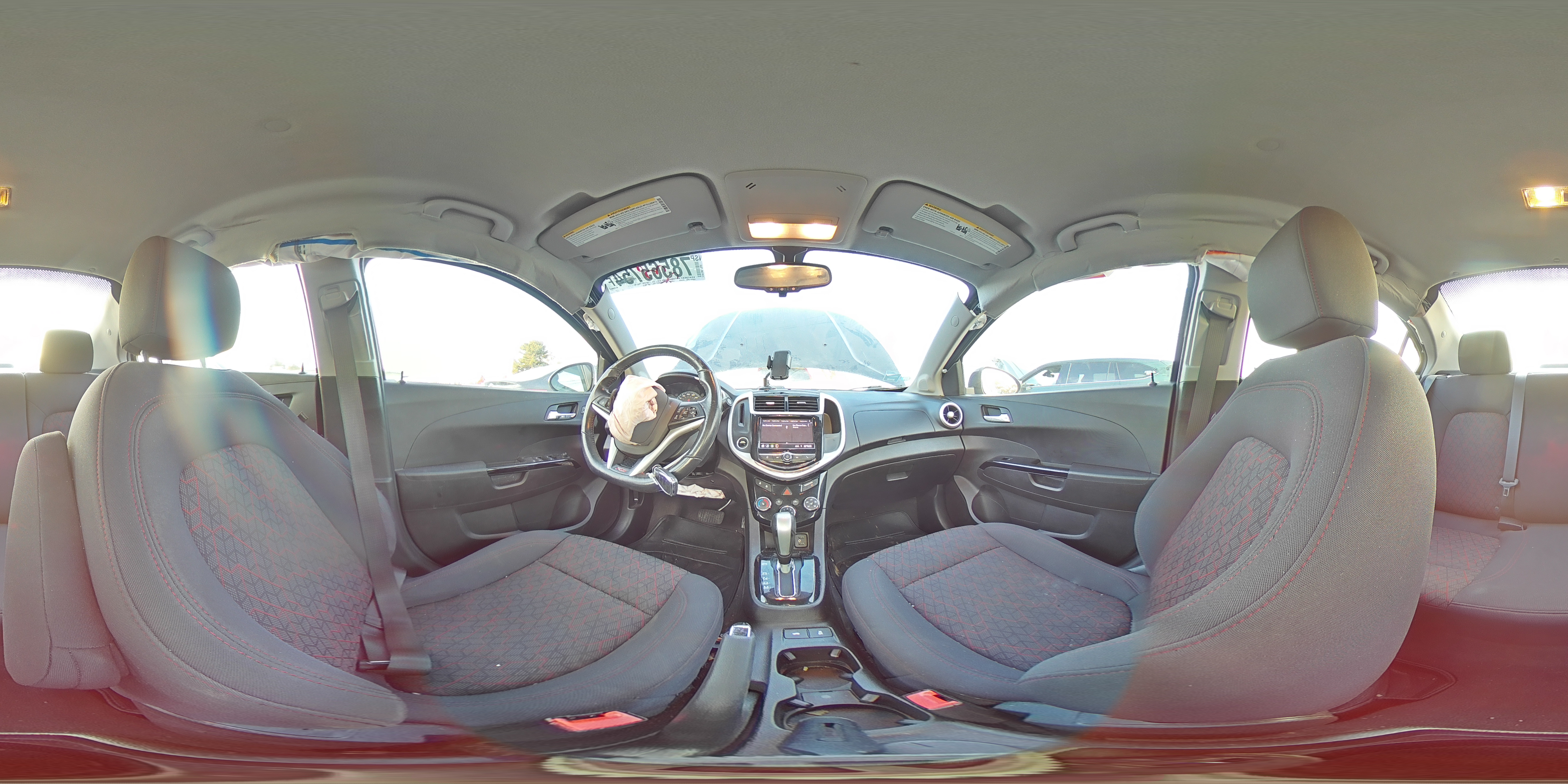 2020 Chevrolet Sonic - Image 13