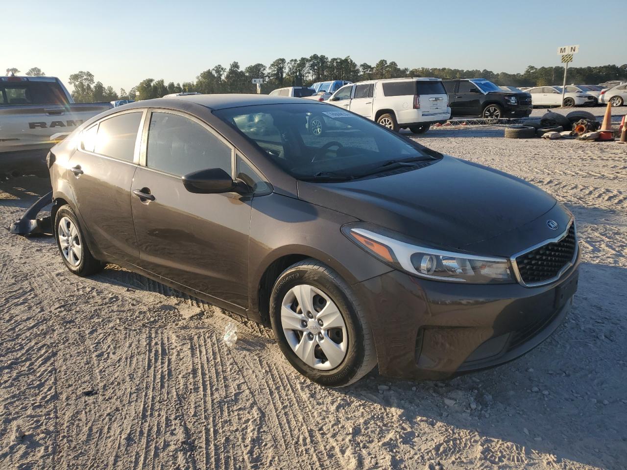 2017 Kia Forte - Image 4