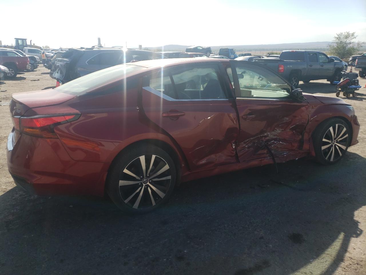 2021 Nissan Altima - Image 3