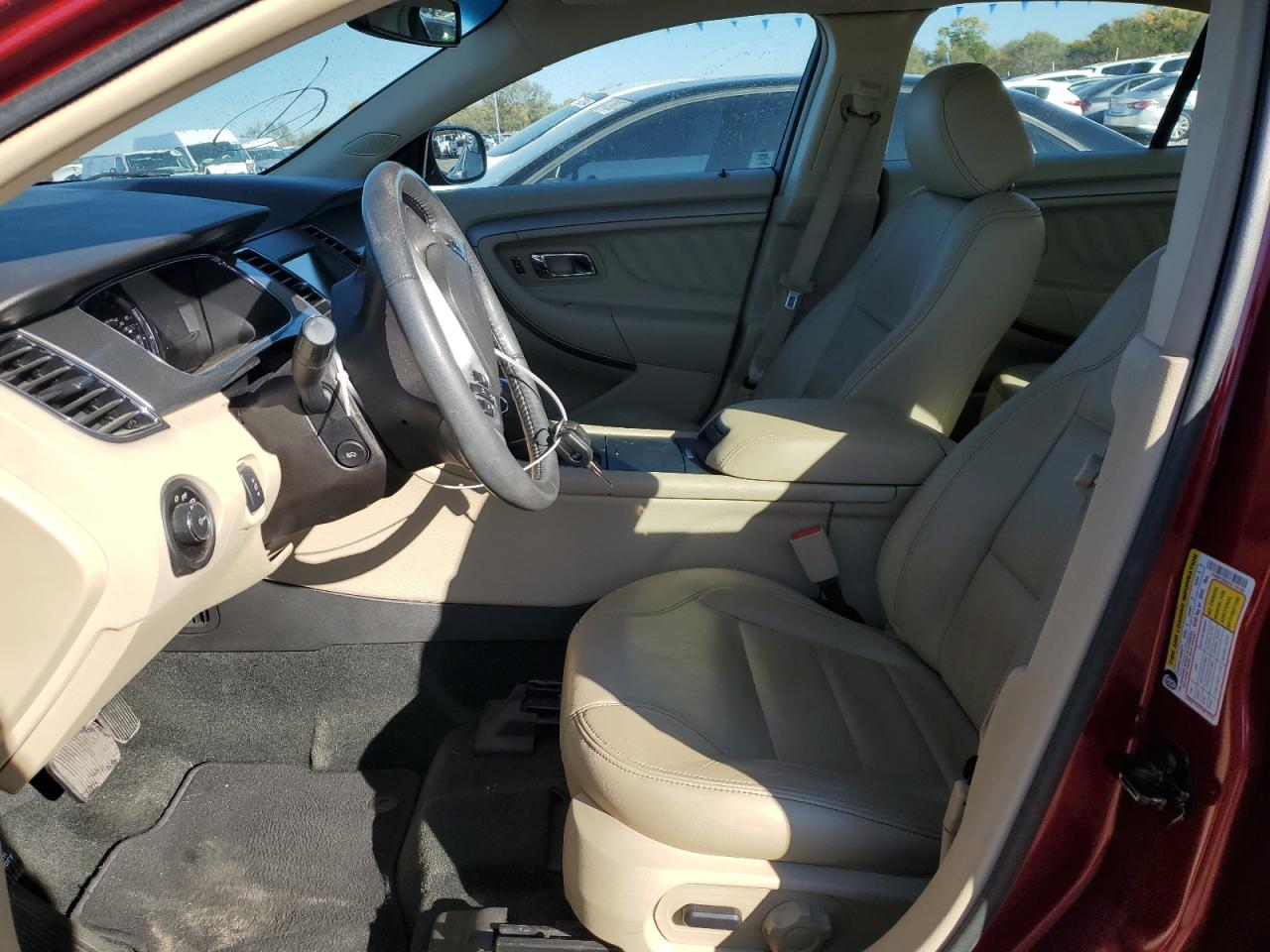 2014 Ford Taurus - Image 7