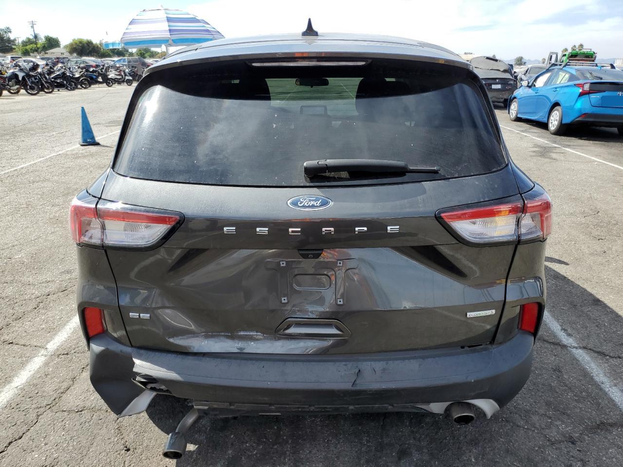 2020 Ford Escape Se VIN: 1FMCU0G61LUA35585 Lot: 75770354