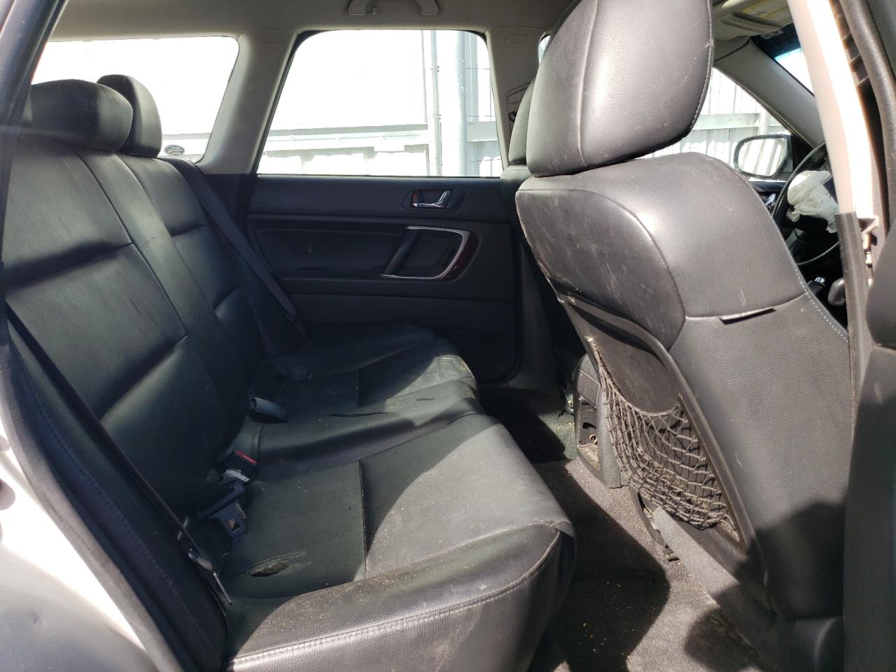 2007 Subaru Outback - Image 11
