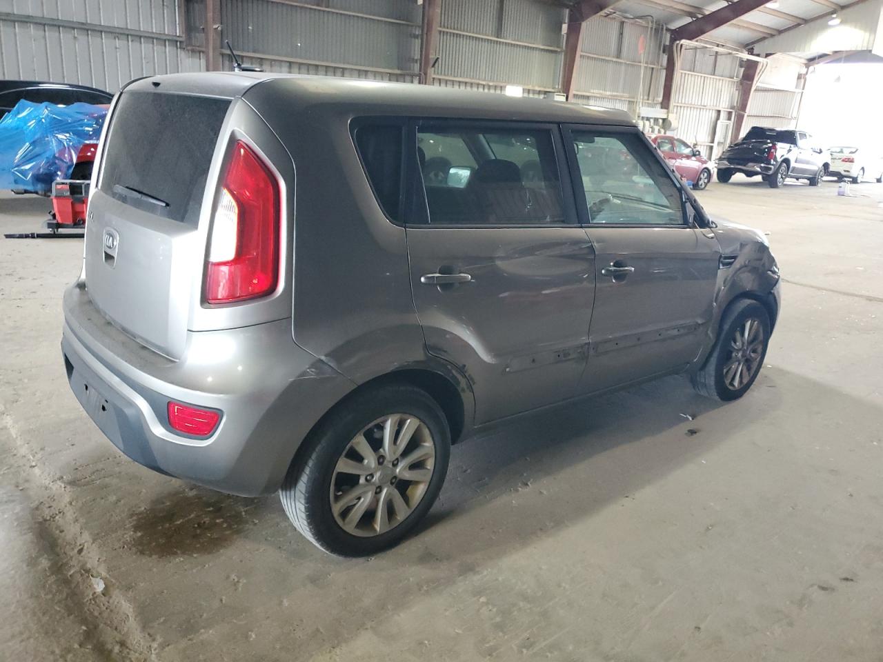 VIN KNDJT2A64D7583860 2013 KIA SOUL no.3