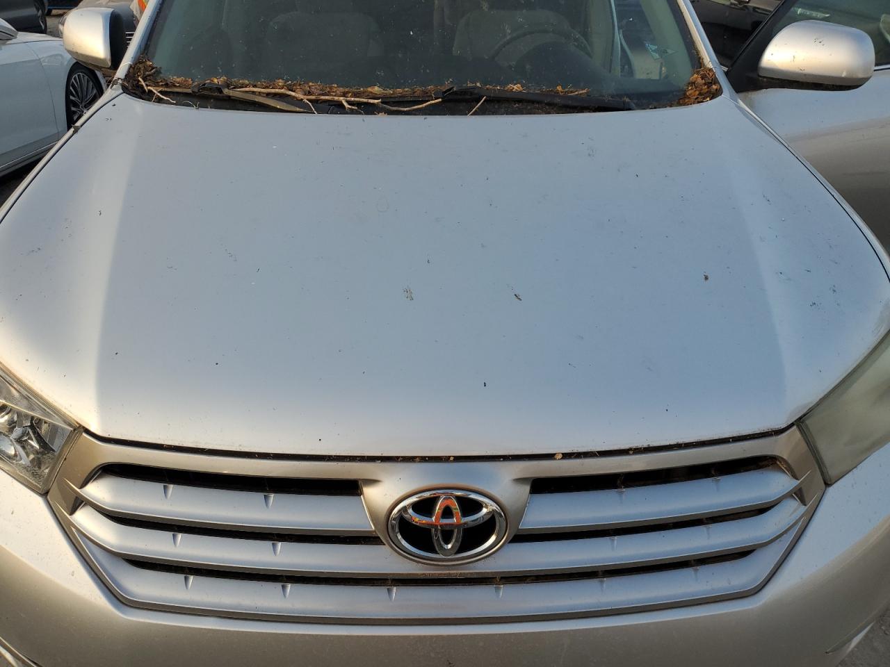 2011 Toyota Highlander - Image 12