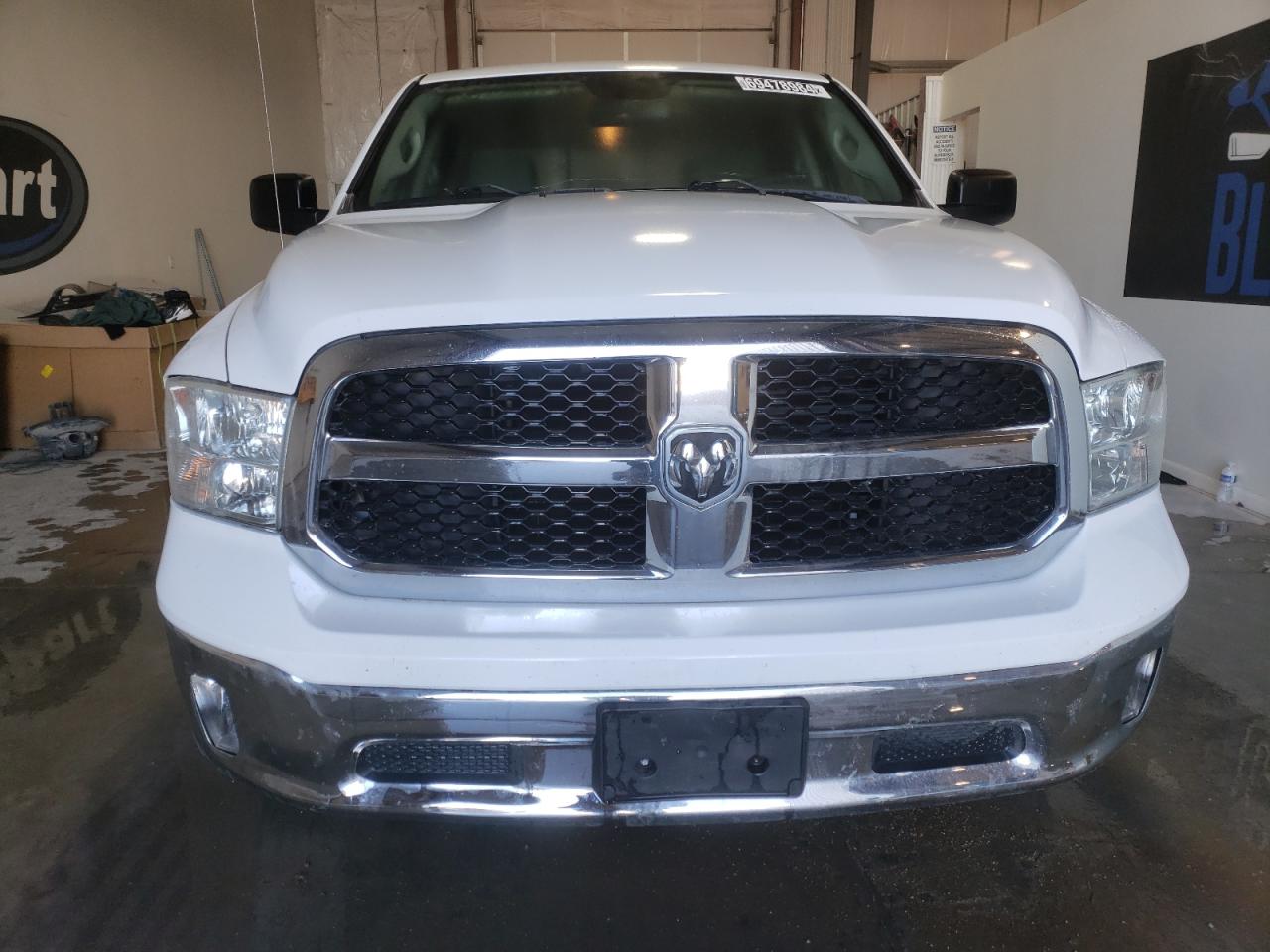 2016 RAM 1500 - Image 5