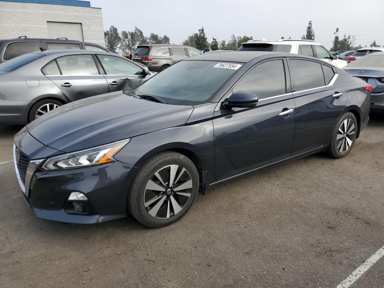 2019 Nissan Altima - Image 1