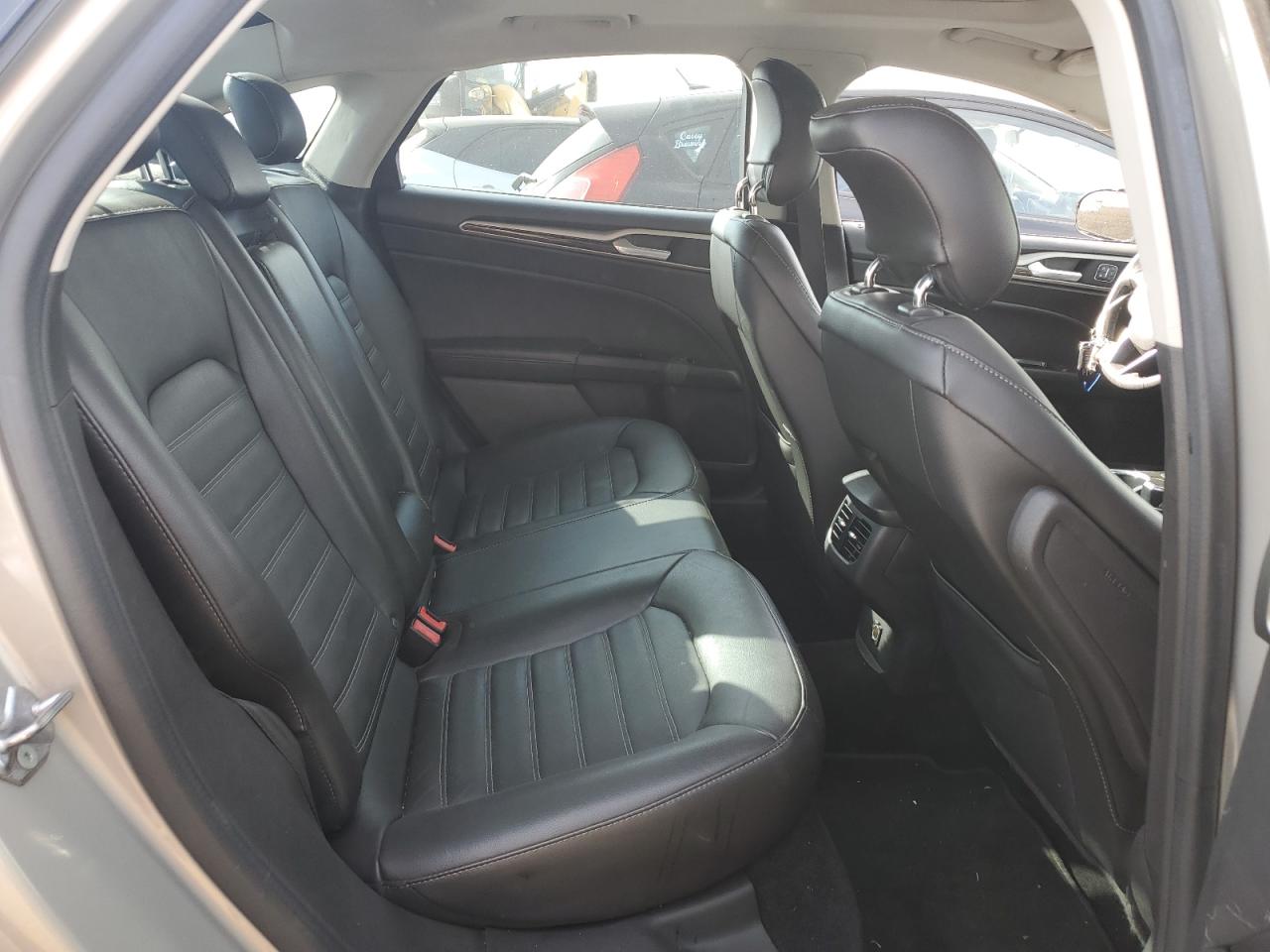 2015 Ford Fusion - Image 10