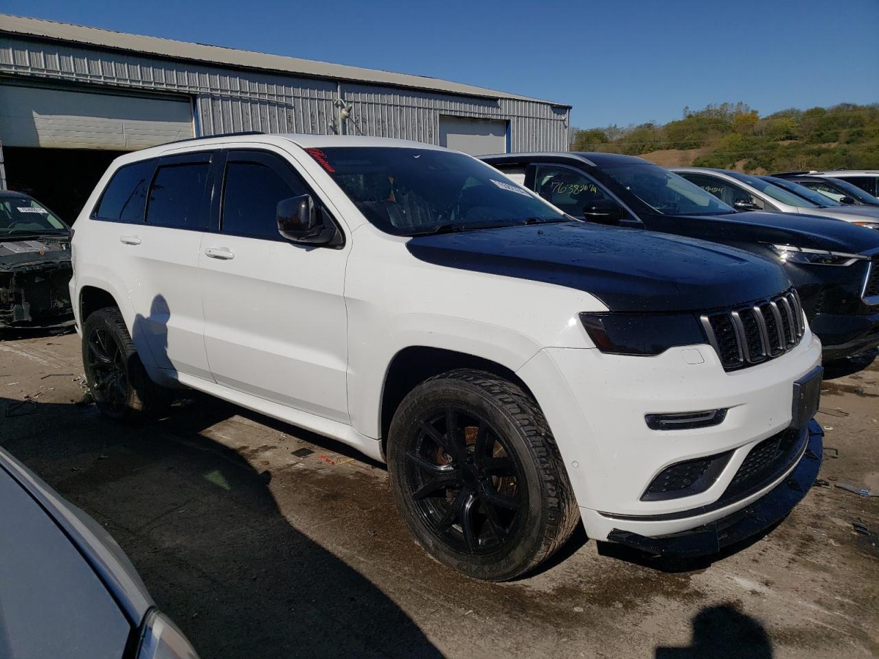 2018 Jeep Grand Cherokee - Image 4