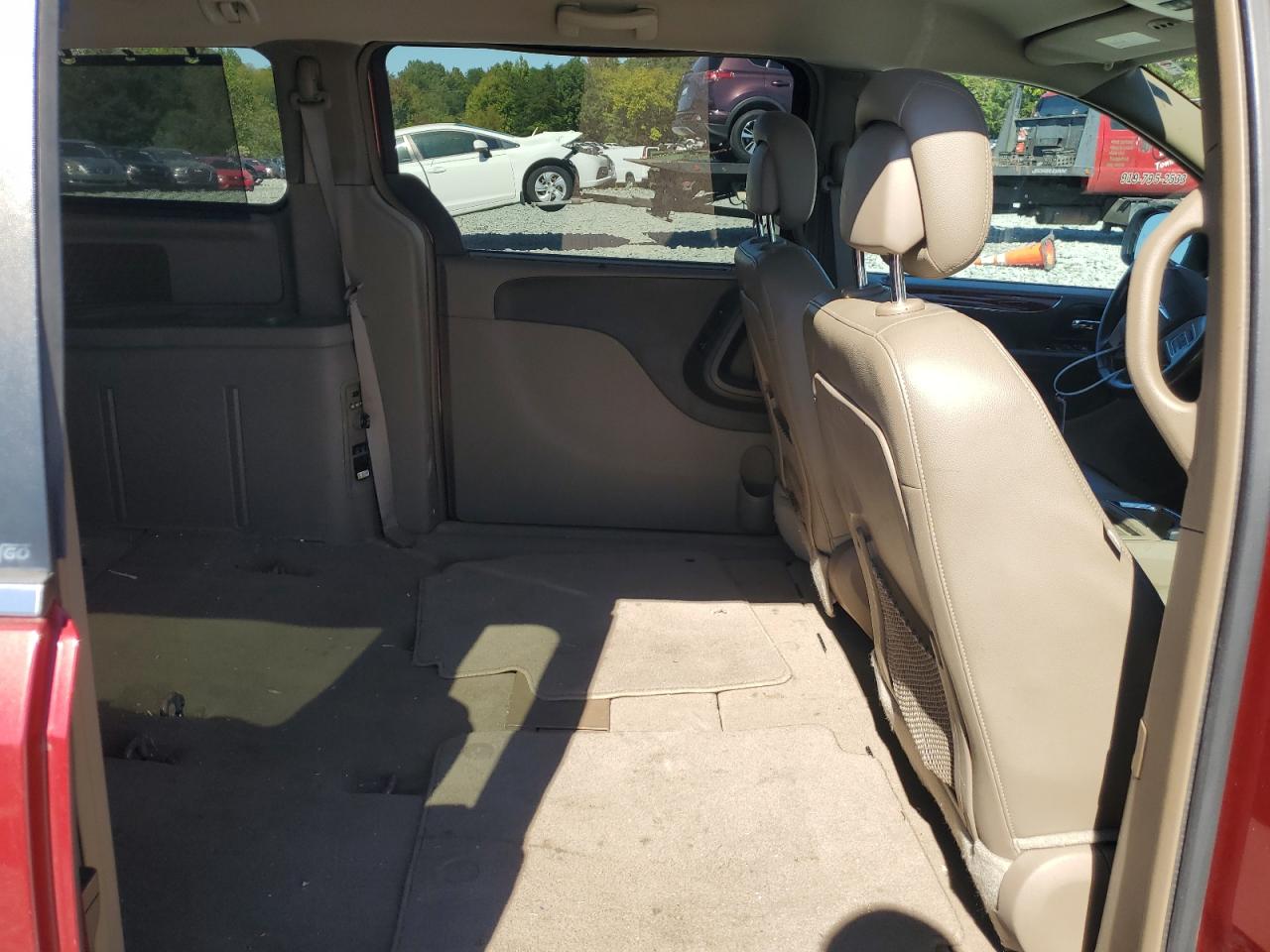 2014 Chrysler Town & Country Touring L VIN: 2C4RC1CG8ER138881 Lot: 75460294