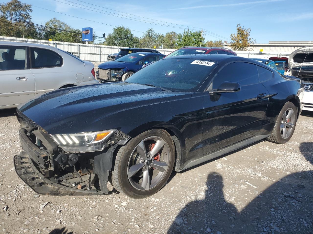 1FA6P8AMXF5321745 2015 FORD MUSTANG - Image 1