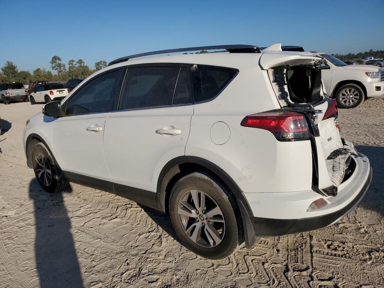 2018 Toyota RAV 4 - Image 2
