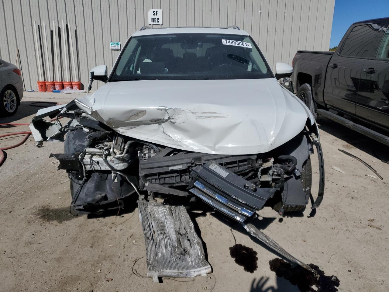 2018 Volkswagen Tiguan - Image 5