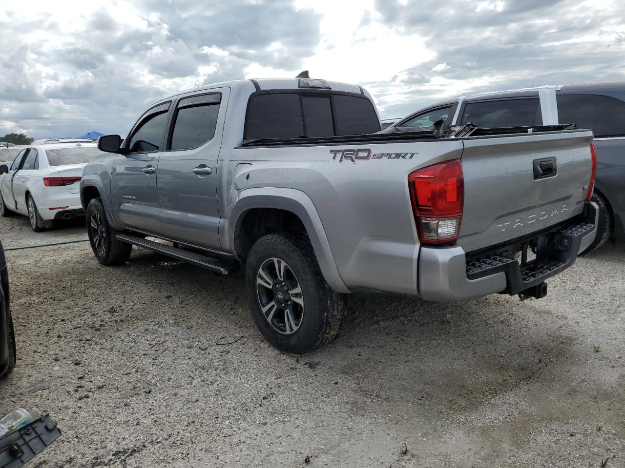 VIN 5TFAZ5CN5GX008031 2016 TOYOTA TACOMA no.2