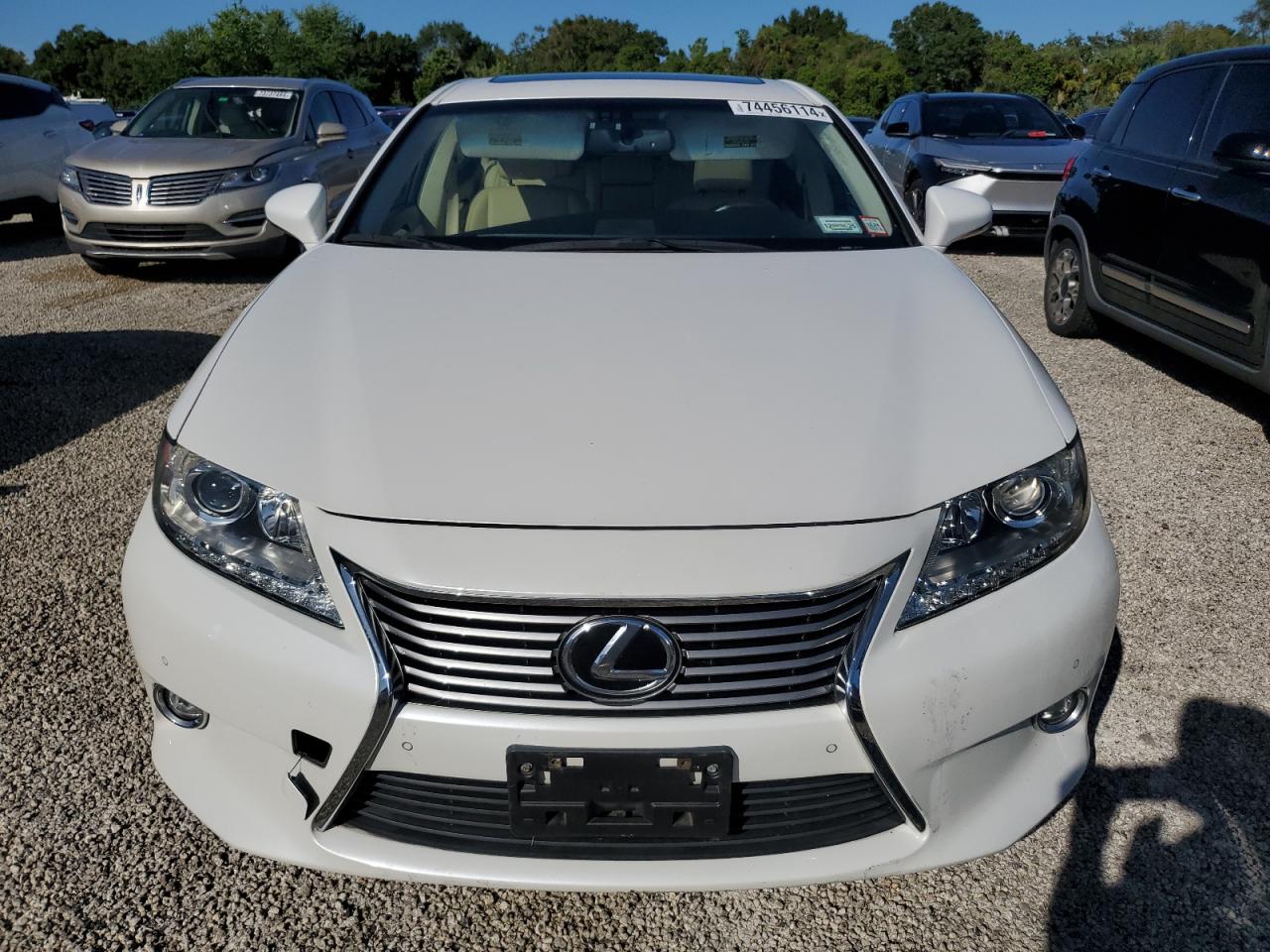 2014 Lexus ES - Image 5