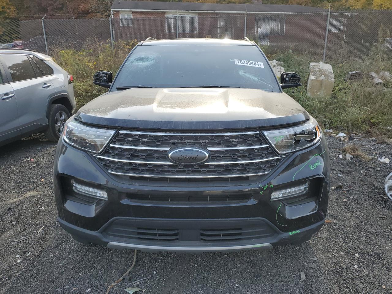 2023 Ford Explorer - Image 5