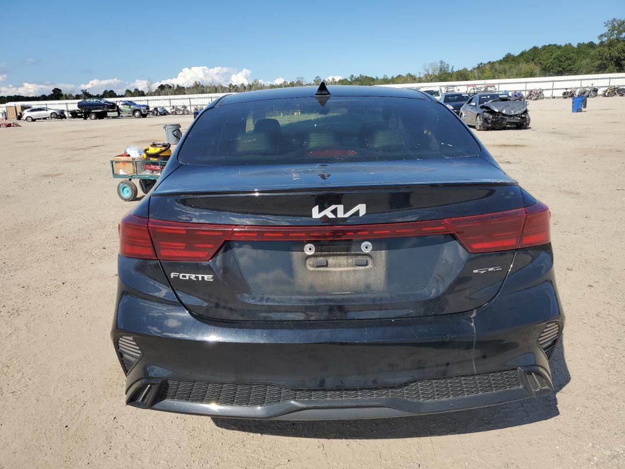 2022 Kia Forte Gt Line VIN: 3KPF54AD1NE422586 Lot: 74273414