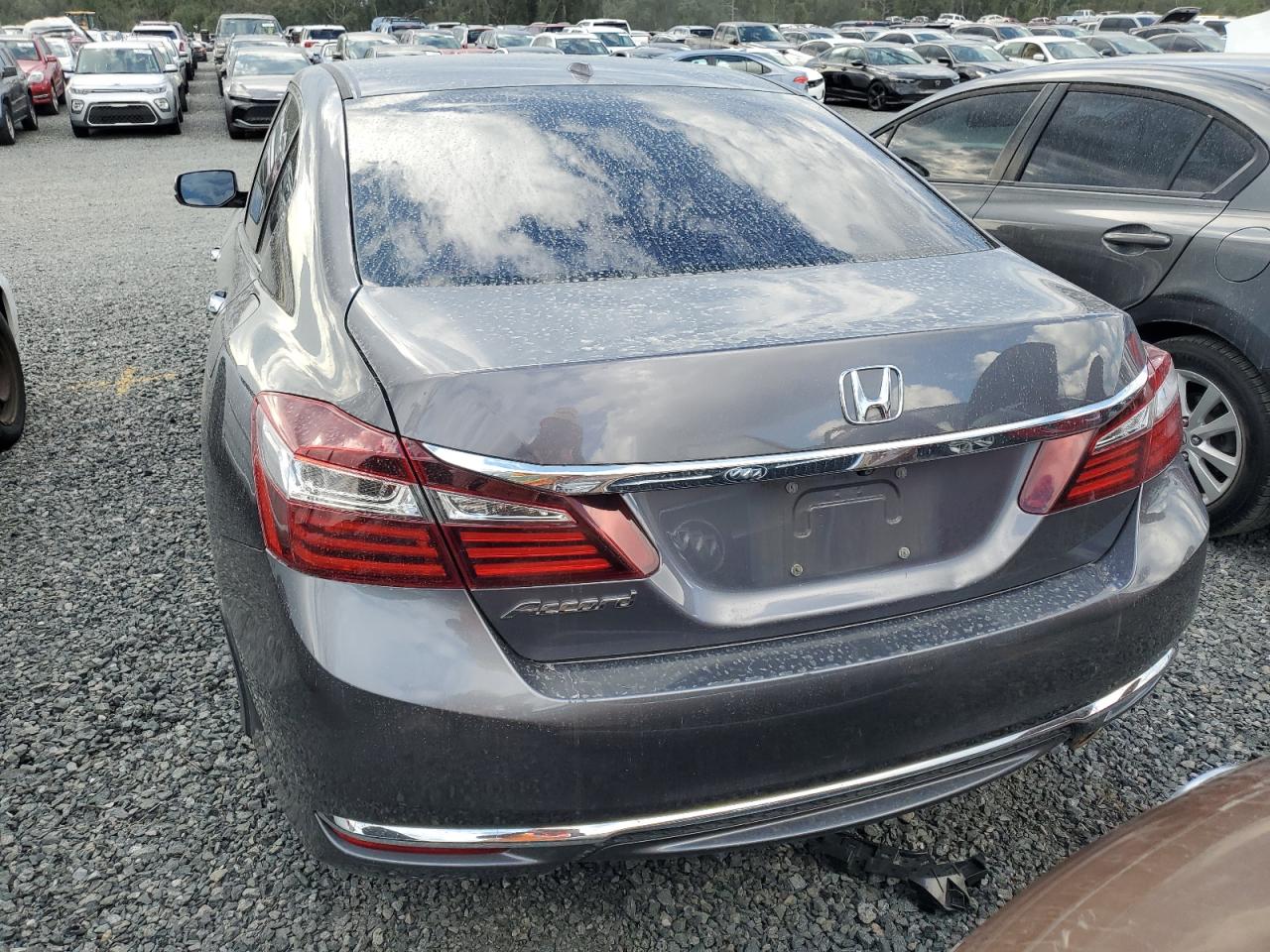 1HGCR2F71HA185010 2017 Honda Accord Ex